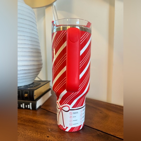 Stanley Candy Cane Twist Red & White Striped 40oz Tumbler - Picture 7 of 8